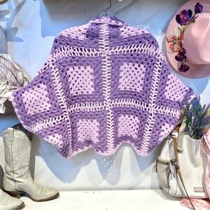 Artisan granny square Cocoon shrug kimono w Tassels & shabby chic prairie vibe